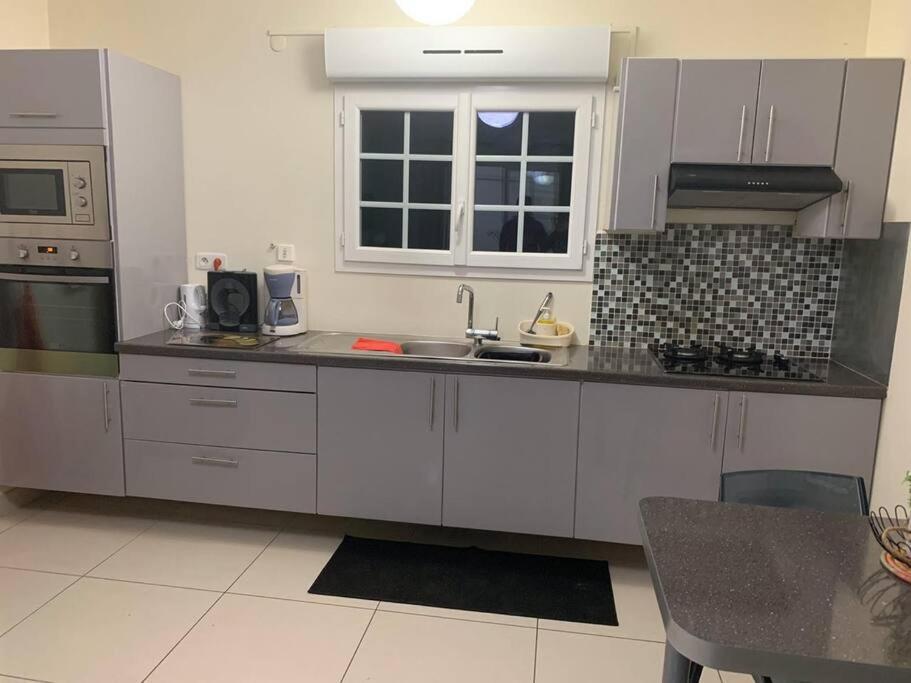 Superbe Appartement A Trinite La Trinite Bagian luar foto